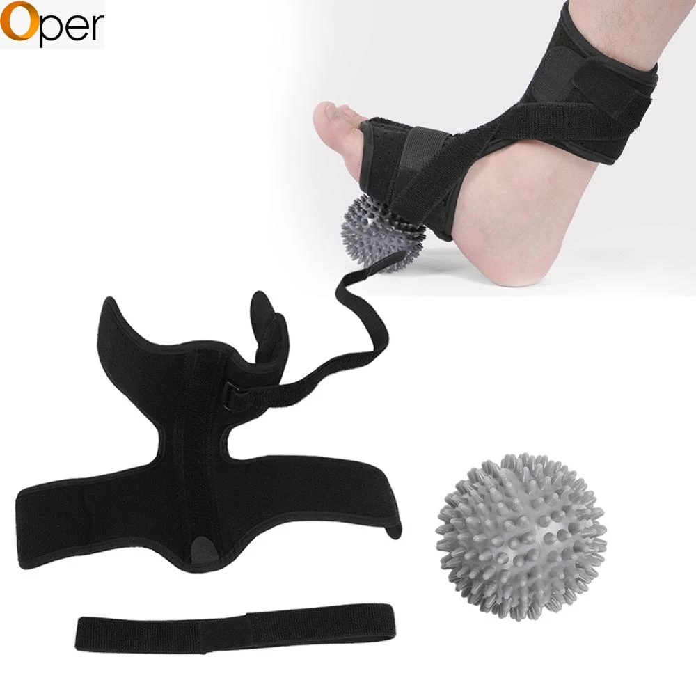Ортопедическая поддержка ног с серым массажным шариком облегчает боль в пятке