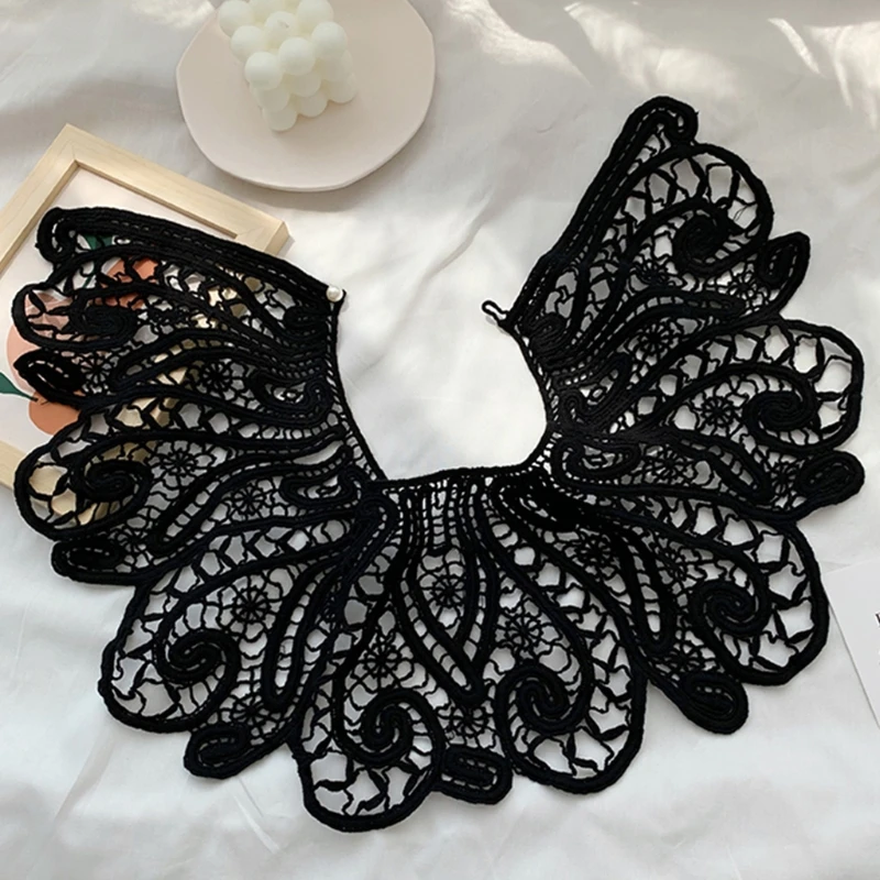 

Korean Style Women Sweet Floral Lace Fake Collar Shawl Shoulder Wrap Imitation Pearl Button Solid Color Decorative Necklace M6CD