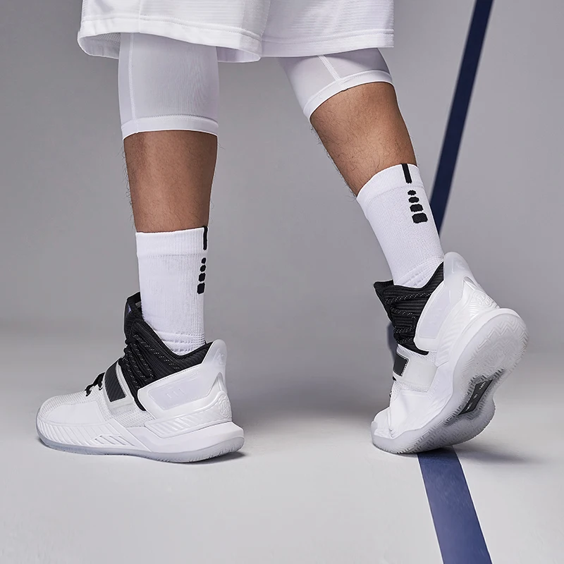 QIAODAN Men Sneakers TITAN Series Athletic Sports Shoes Carbon Plate Anti-slip Cushioning High-top Basketball Shoes XM35200150