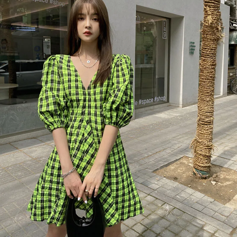 

2021 Summer Cotton Green Plaid Dress Women Retro Puff Sleeve V-Neck Big Swing Mini Dress Female One-Piece Korean A-Line Vestidos