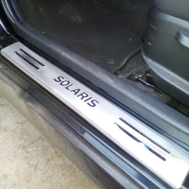 Для hyundai solaris 2011 седан дверные пороги потертости подножка порог подоконник аксессуары
