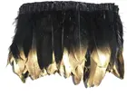 Лента с бахромой и черными и белыми перьями, 2 м