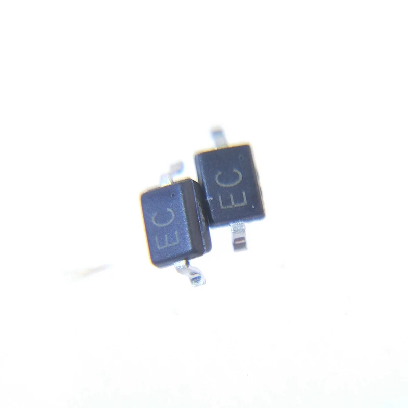 

50pcs/lot original GBLC15CI-LF-T7 SOD-323 EC ESD/TVS in stock