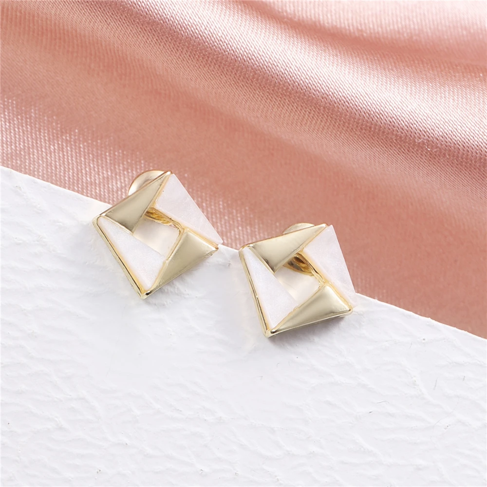 

NEW Style Restoring Ancient Ways Is Han Edition Femininity Contracted Geometric Circular Earrings Resin Earrings Jewelry