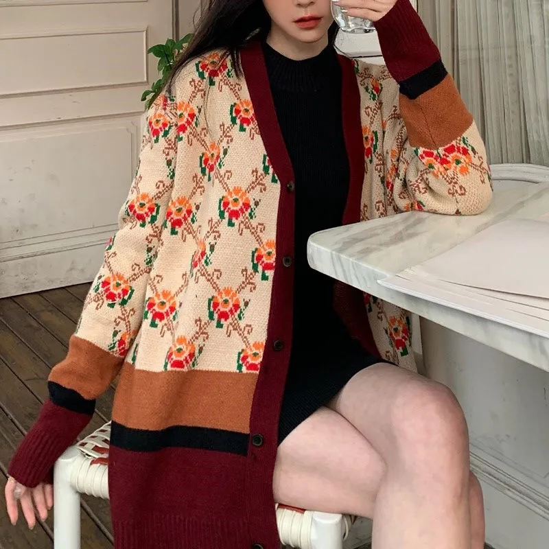 

High Quality Fashion Women V Neck Loose Knitted Outerwear Autumn Winter Single Breasted Hit Color Plus Size Sweater Cardigan