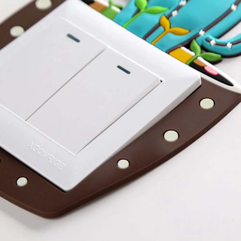 

6pcs Cartoon 3D stickers Cactus Fluorescent Wall Stickers On-off Switch Stickers Kids Luminous Light Switch Home Decorations