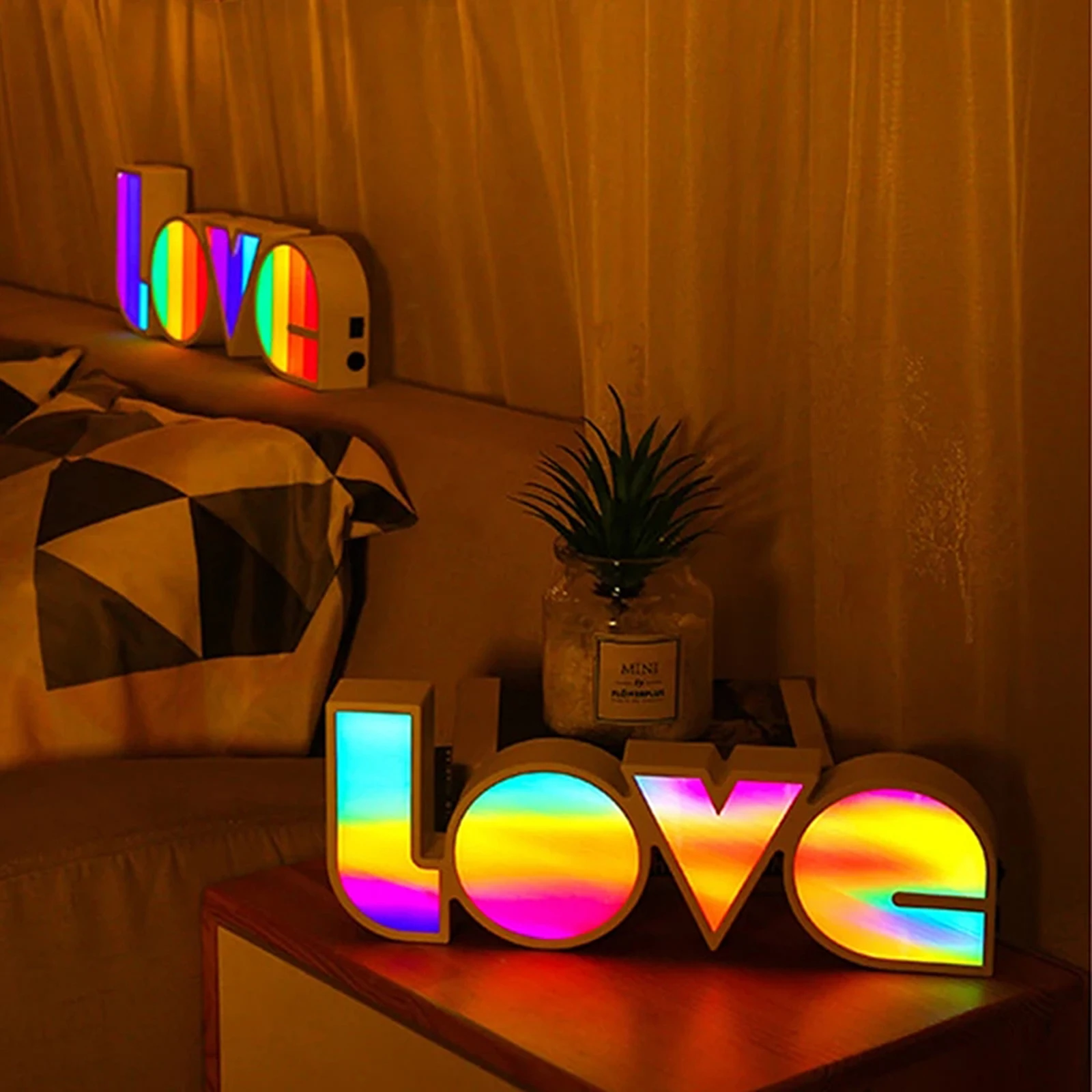 

Creative LED Letter Light Nightlight Rainbow Color Light Up Love Sign Decor Light Lamp Proposal Wedding Valentine's Day Decor