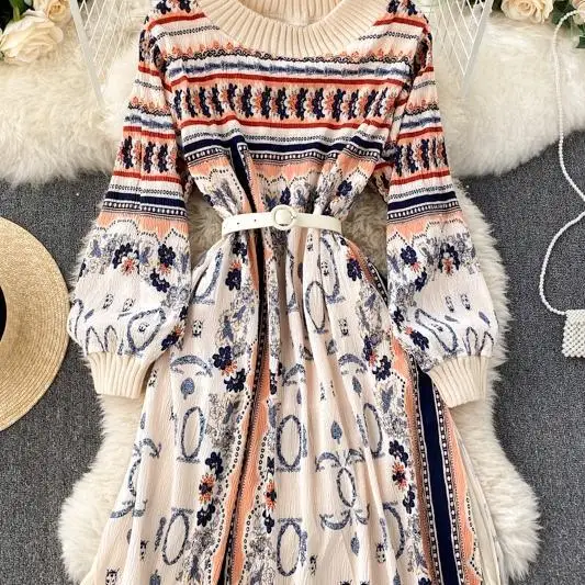 

Spring 2021 new women's thread round neck stitching Vintage printed bubble sleeve dress elegant party pleated Knee Length Dress