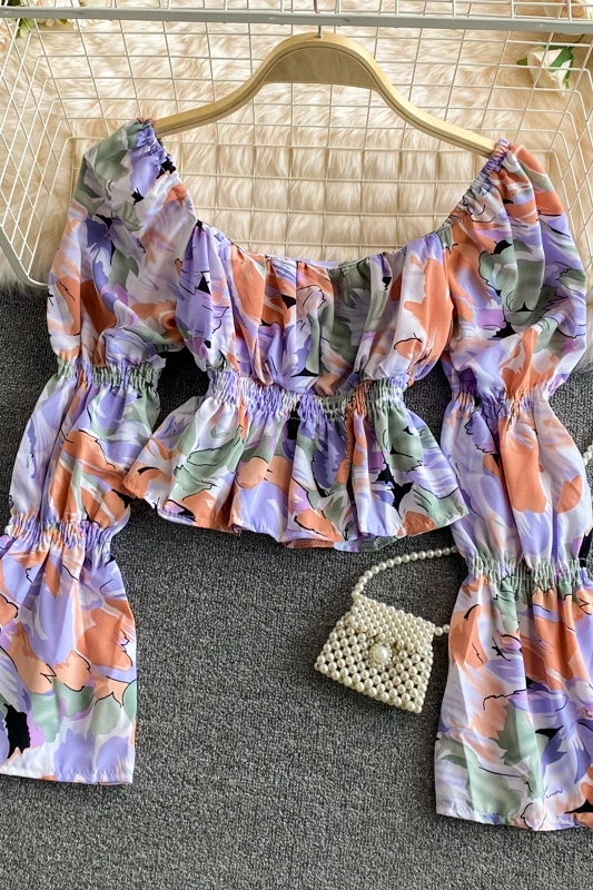 

Korean Fashion Print Puff Sleeve Chiffon Shirt New Women's Square Collar elastic waist short top sweet slim top 2021 spring