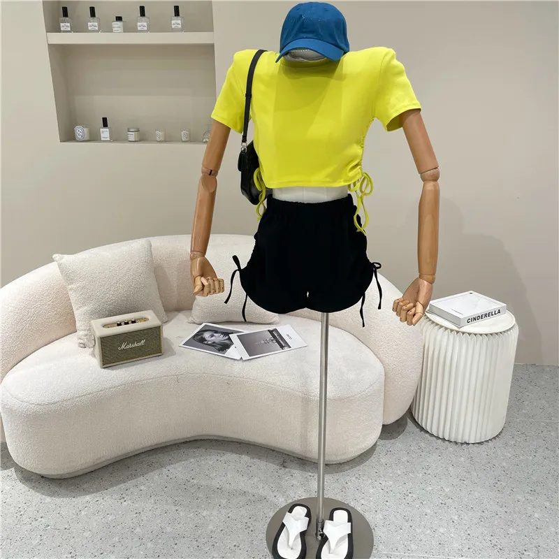 

Niche Design Summer 2021 New Drawstring Slim Short T-shirt + Loose High Waist Wide Leg Hot Pants Casual two-piece Set