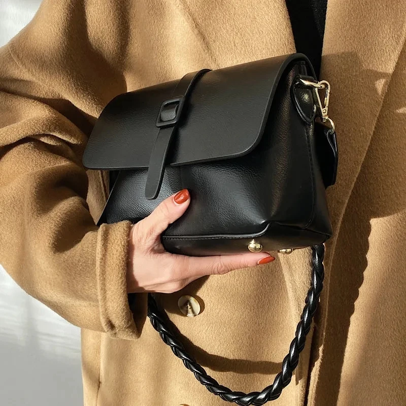 

Women's Shoulder Bag Leather Messenger Crossbody Bags Ladies Shopping Handbags Casual Girl Package Black Purse Women Backpacks