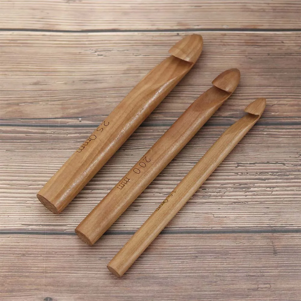 

Large crochet hooks bamboo needles, chunky jumbo 20 25 30mm yarn knitting hook