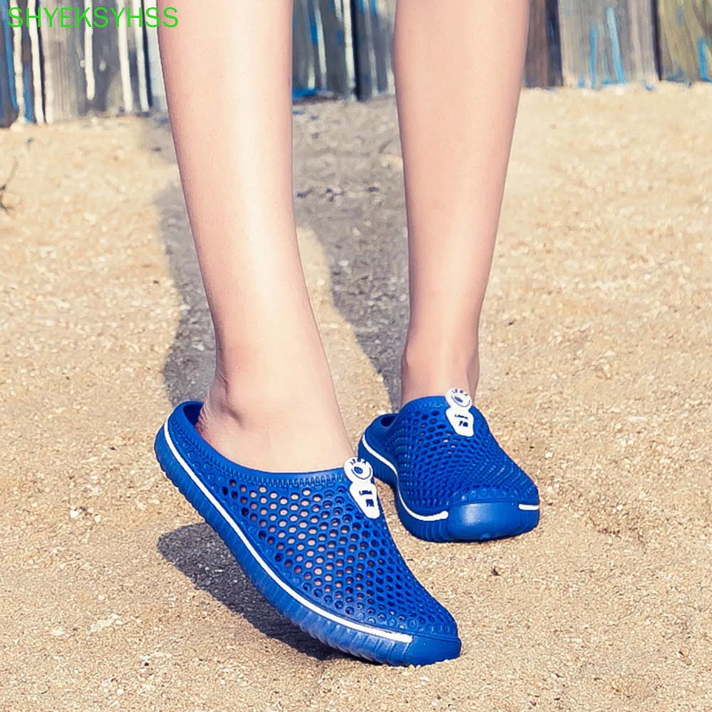 

Simple Women's Couples Unisex Hollow Out Anti-slip Slippers Beach Outdoor Breathable Round Toe Shallow Casual Solid Shoes