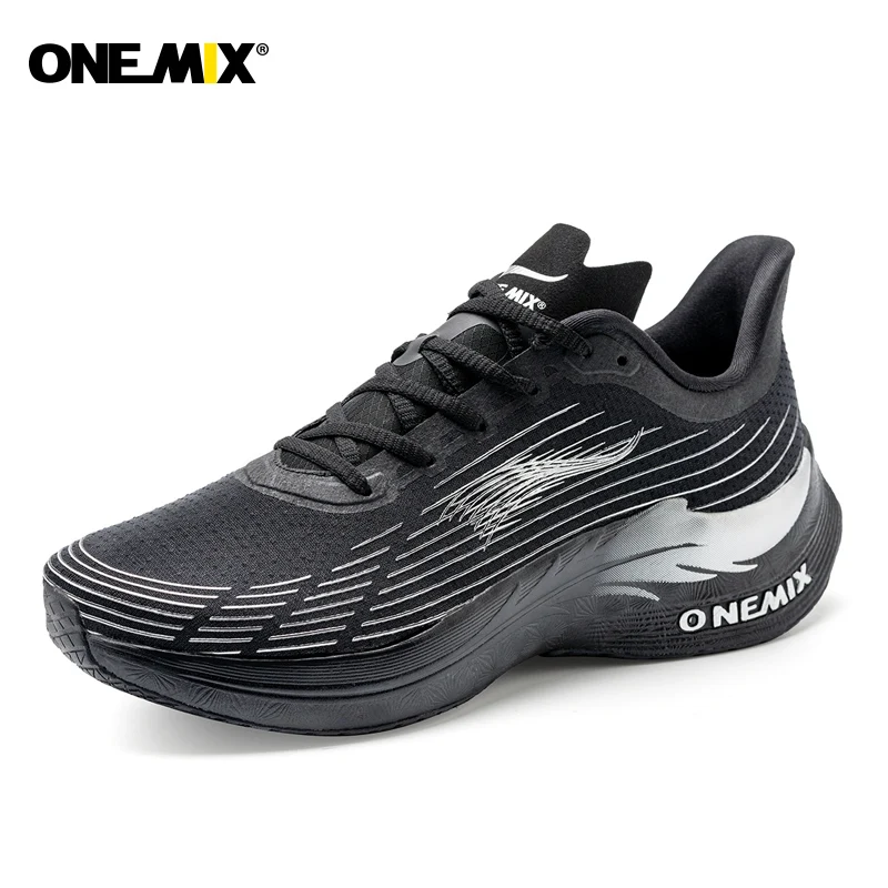 Фото ONEMIX Новинка 2021 Модные мужские черные дорожные кроссовки спортивные для фитнеса