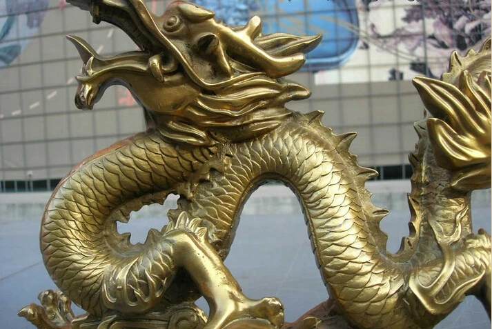 S0121 китайские королевские изысканные медные латунные фэншуй Lucky Fly Dragon Paly статуя