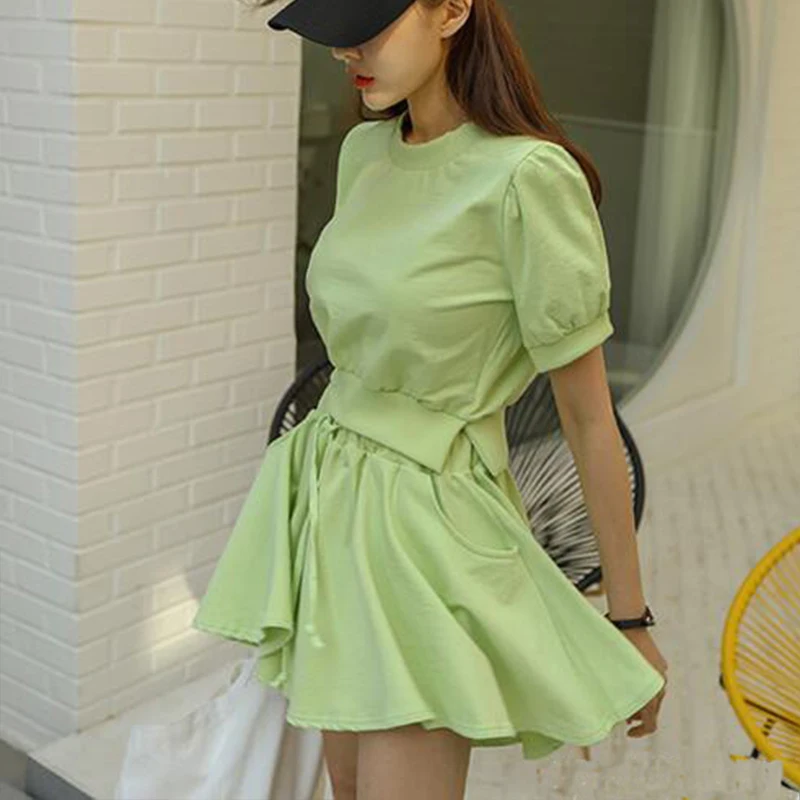 2021 Новое поступление платье с пышной юбкой и без рукава футболка круглым вырезом