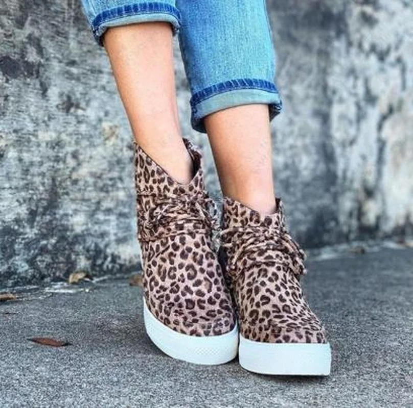 

2021 Thick-soled Sneakers Fashion Women's Shoes Warm Short Plush Retro Zipper Casual Shoes Women's Suede Low-heel Boots