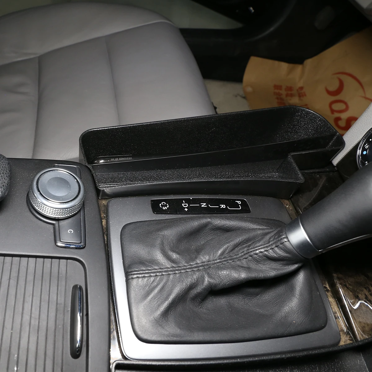 

Car Inner Modification Plastic Central Console Storage Box Phone Decorator Box Holder For Mercedes-Benz C Class W204 2008-2014