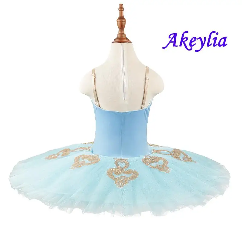 Профессиональная балетная пачка бархатная бледно-голубая для выступлений