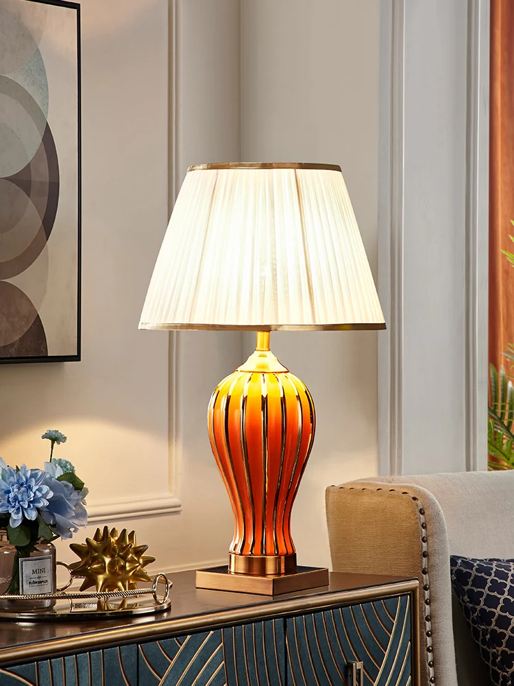 Керамические настольные лампы в американском стиле с оранжевыми и золотыми