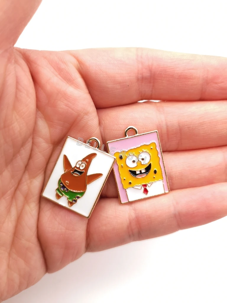 Оптовая продажа Бесплатная доставка 50 шт. Губка Боб металлические подвески для