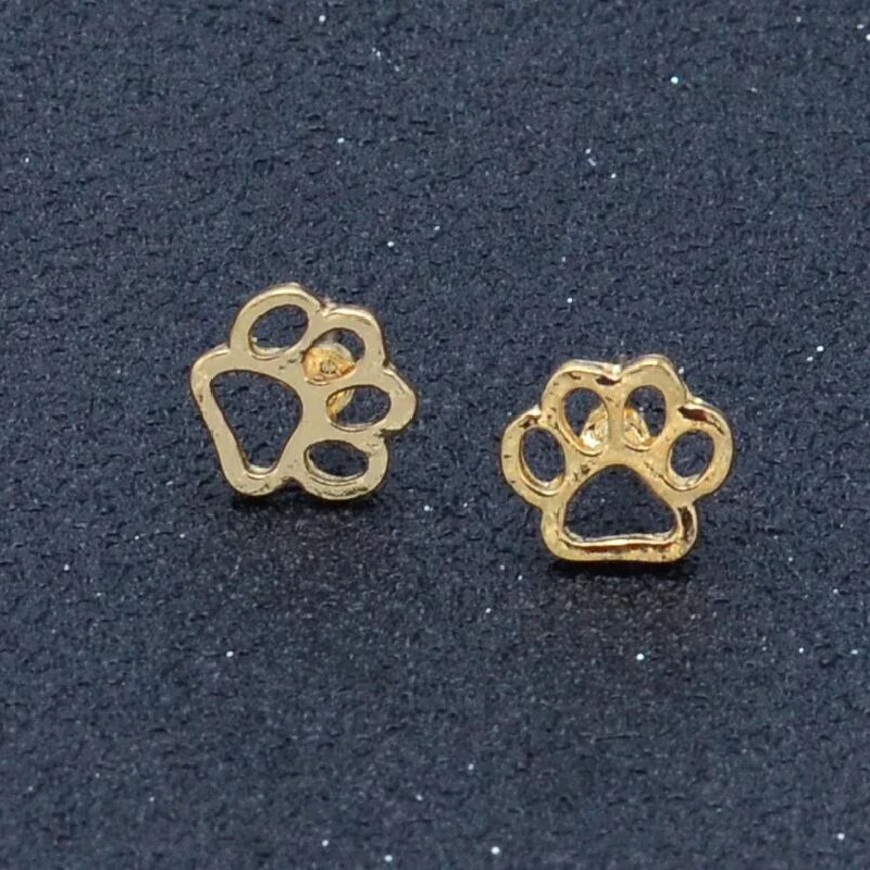 

Korean Simple Personality Hollow Dog Claw Cat Claw Stud Earrings