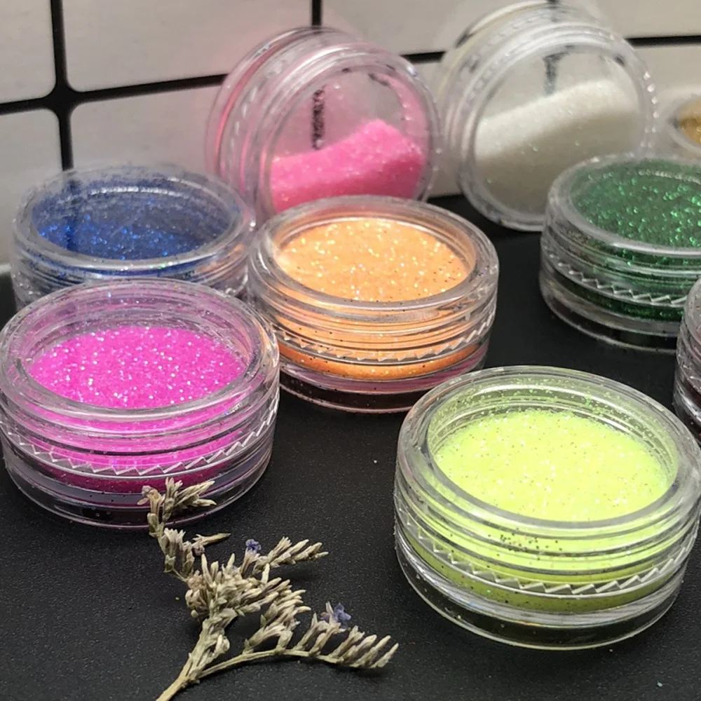 

50pcs Cosmetic Container Empty 5g/5ml Round Cosmetic Jar Pot with Lid (Black Lid)