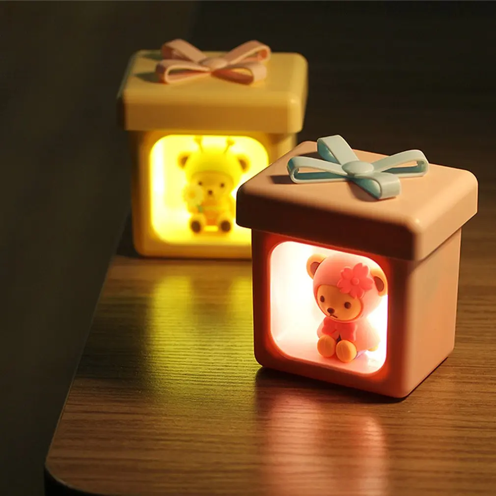 

Ночник с мультяшным креативным маленьким медведем, Подарочная коробка с зарядкой от USB, ночсветильник с маленьким медведем, мини-ночник для ...