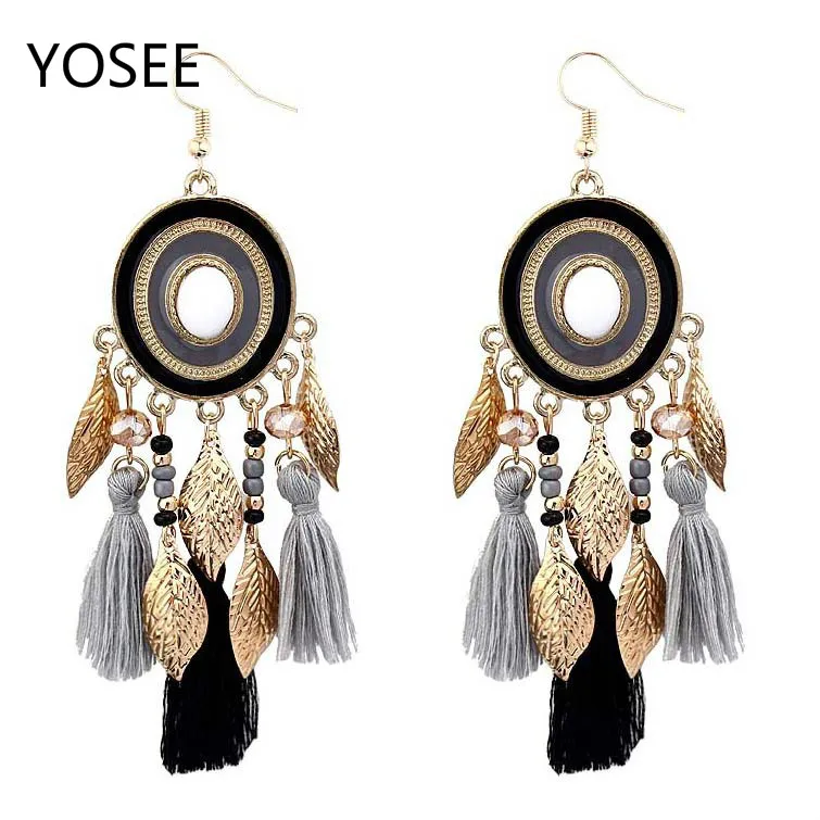 

Bohemian Disc Leaf Wool Tassel Earrings