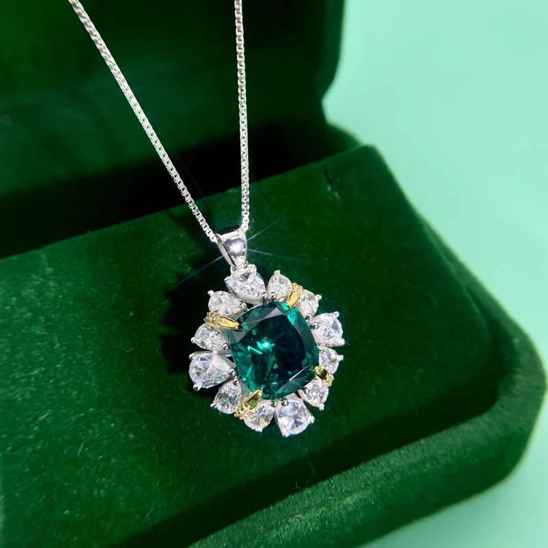 

Women Luxury 10*11mm Emerald Necklace for Women Top quality 925 Sterling Silver Wedding party Necklaces Pendant Valentines Gift