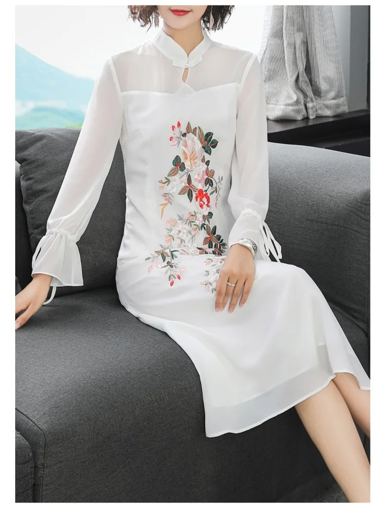 

New spring original design Chinese style Peony flower Embroidered big size loosen dress for women