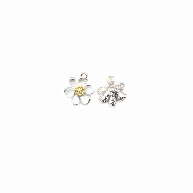

10 Silvertone Daisy Charms in White & Yellow Enamel Flower Earrings Parts White Flower Jewellery Making Craft Supplies, DIY L39