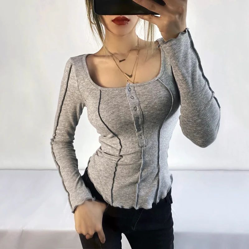 

Women Exposed Seams Long Sleeve Top Curved Hem Fitted Long Sleeve T-shirt With Button Detail S004