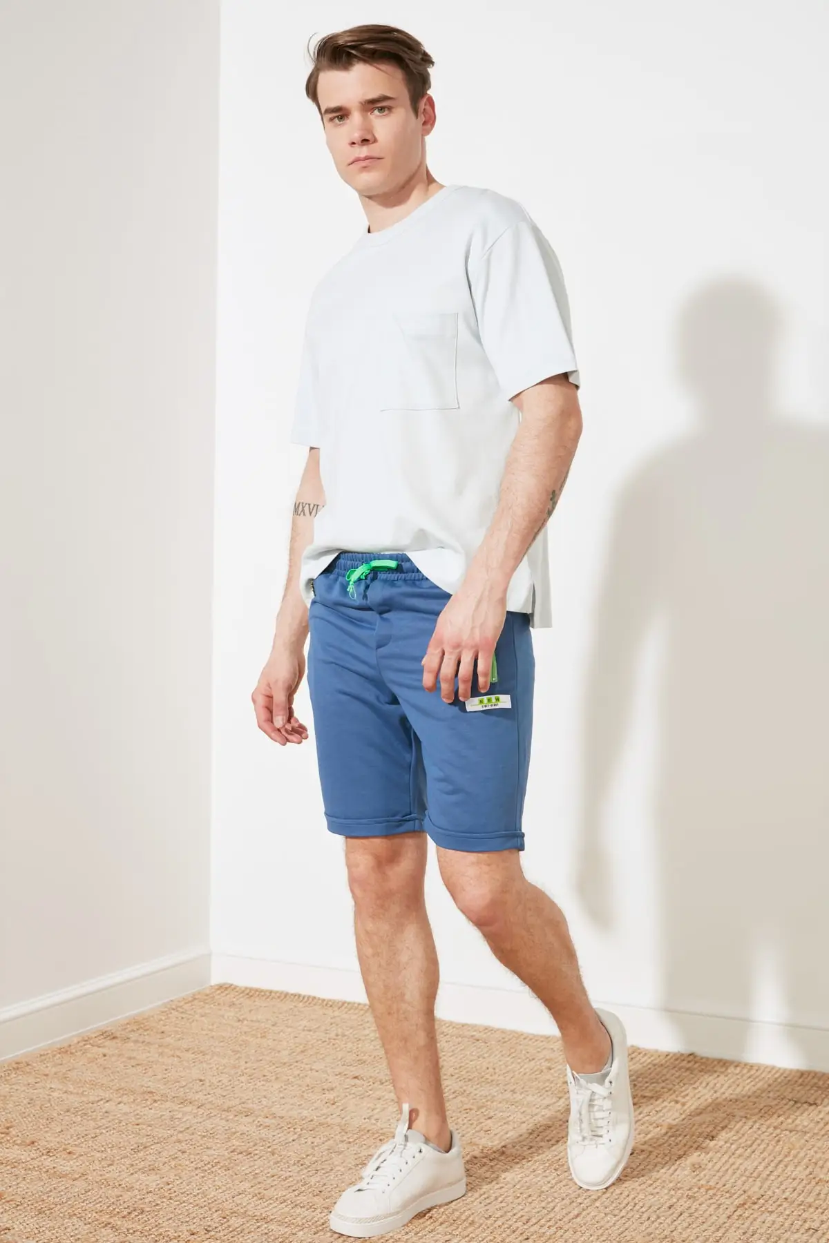 

Trendyol Men 'S Regular Fit Shorts & Bermuda TMNSS21SR0260
