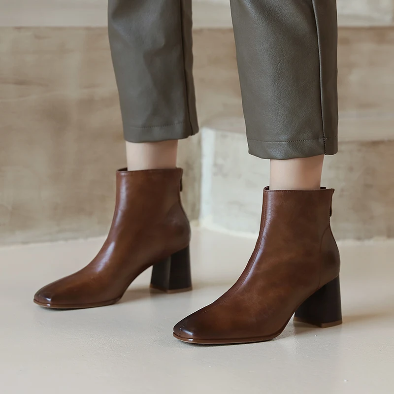

HOT SALE Women ankle Boots natural leathe Europe and America British square Toe Vintage block heel ankle boots goth shoes