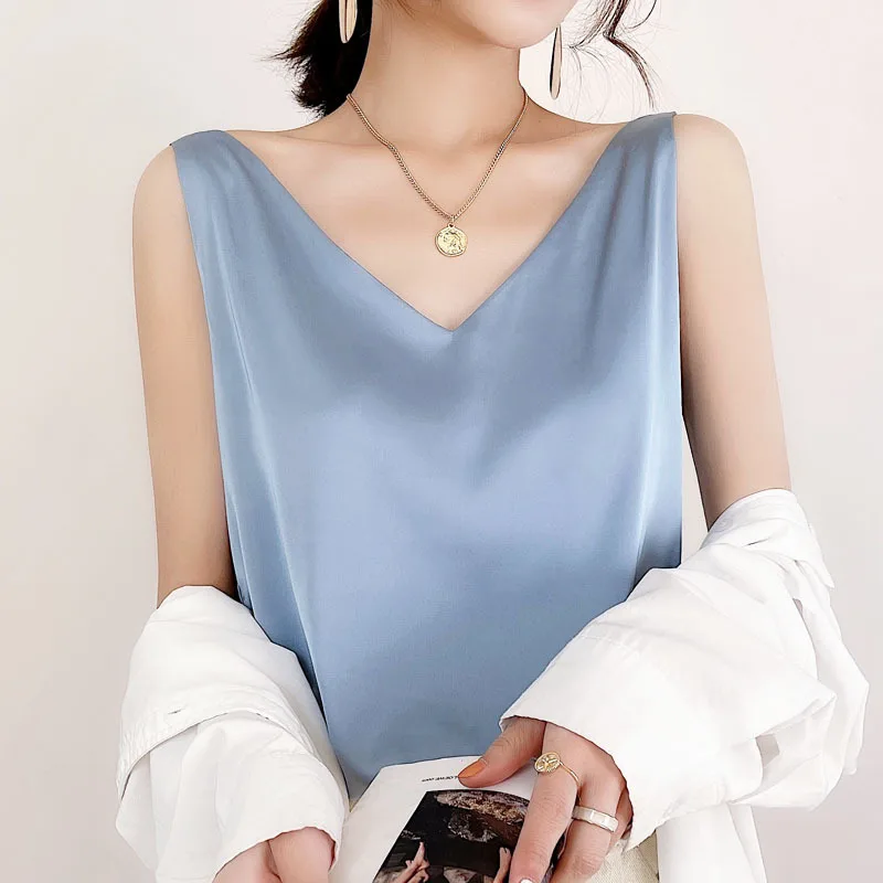 

MRMT 2022 Brand New Sling Women's Silk Satin Inner With v-Neck Large Size Ice Silk Sling And Wide Loose Vest For Outer Wear Tops