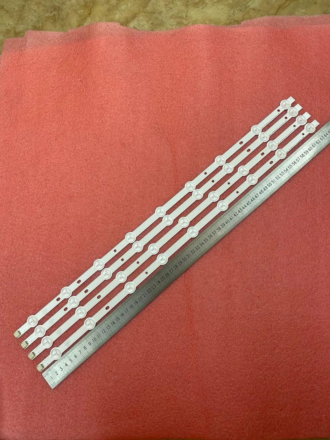 

(New Kit) 4 PCS/set LED backlight strip for Tiras TV 32LM3400 32LS3400 6916L-0923A 6916L-0881A 6916L-1030A 6916L-1031A