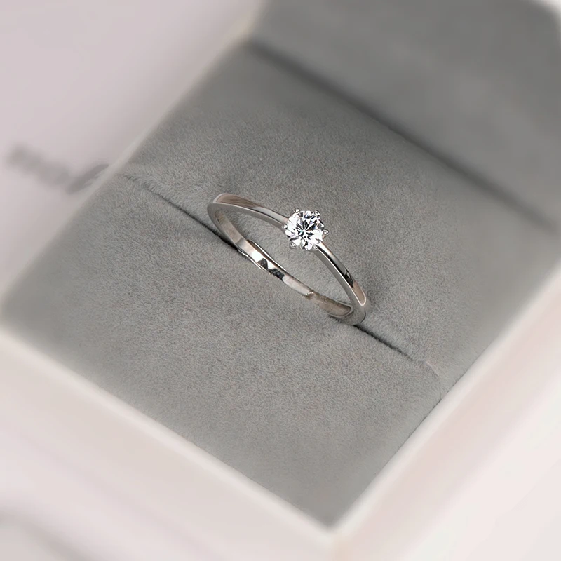 

S925 Sterling Silver Fashion Simulation Diamond Ring Female Moissanite 30 Points 60 Points Simple Ring Proposal Wedding Zircon R
