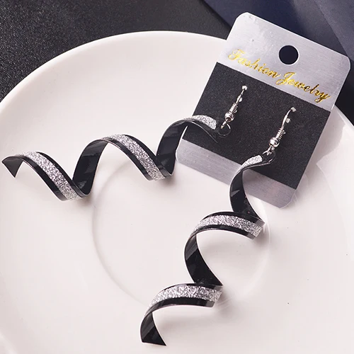 Женские модные серьги стразы закрученные спиральные длинные висячие на крючке в