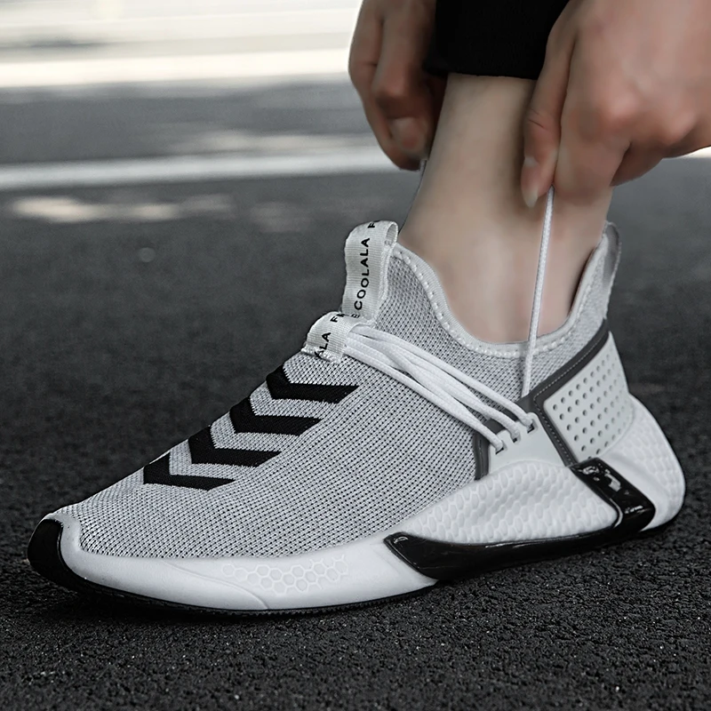 

Cross Plus Size Men's Running Shoes with Comfortable Popcorn Bottom High Quality Male Sneakers Breathable Flywire Shoes