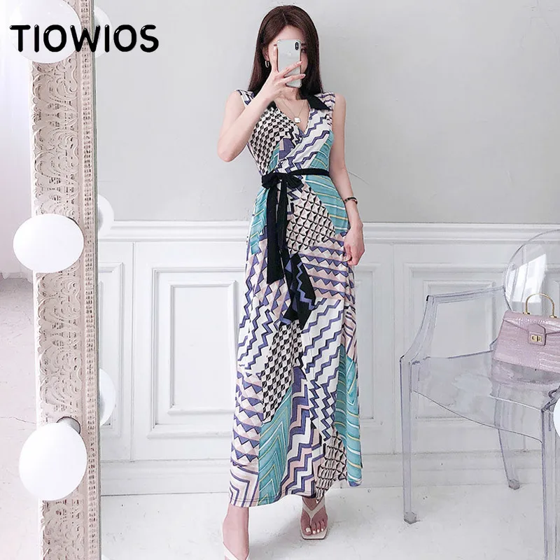 

Новинка 2021, женское летнее стильное облегающее платье tiоберс V-образным вырезом и поясом в Корейском стиле, модное платье с принтом