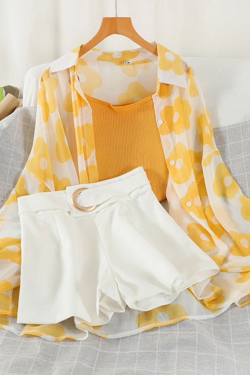 

Girl suit loose shirt jacket base suspenders wide-leg shorts 3-piece set