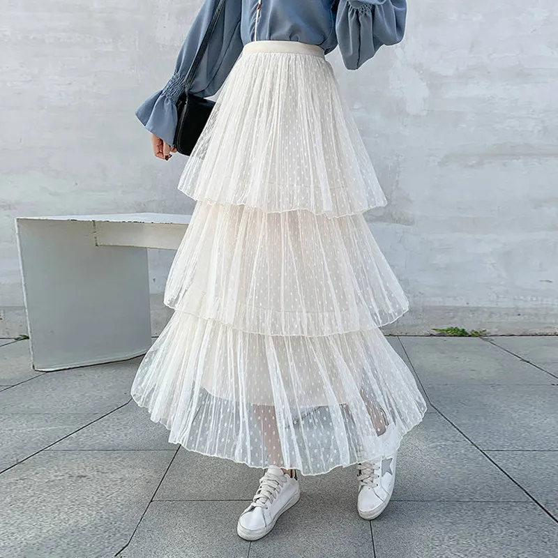 Женская юбка-пачка с оборками черного и белого цвета модная в горошек из