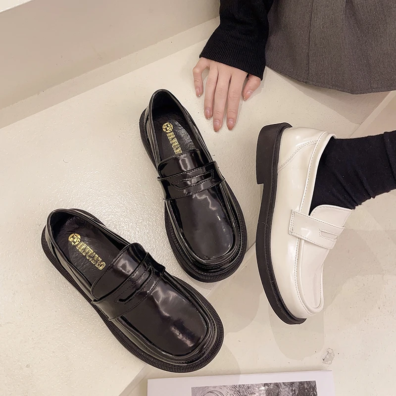 

Korean Shoes Female Footwear Oxfords Women's Shallow Mouth Round Toe Casual Sneaker All-Match Loafers With Fur 2021 Summer Dress