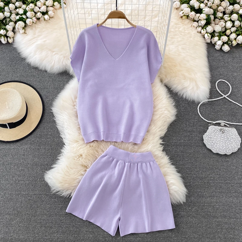 

Pinkou Women Elegant Solid Knitwear Suit Two Piece Set V Neck Short Sleeve Shirt Top Elastic Waist Shorts Summer Chic Set TZ198