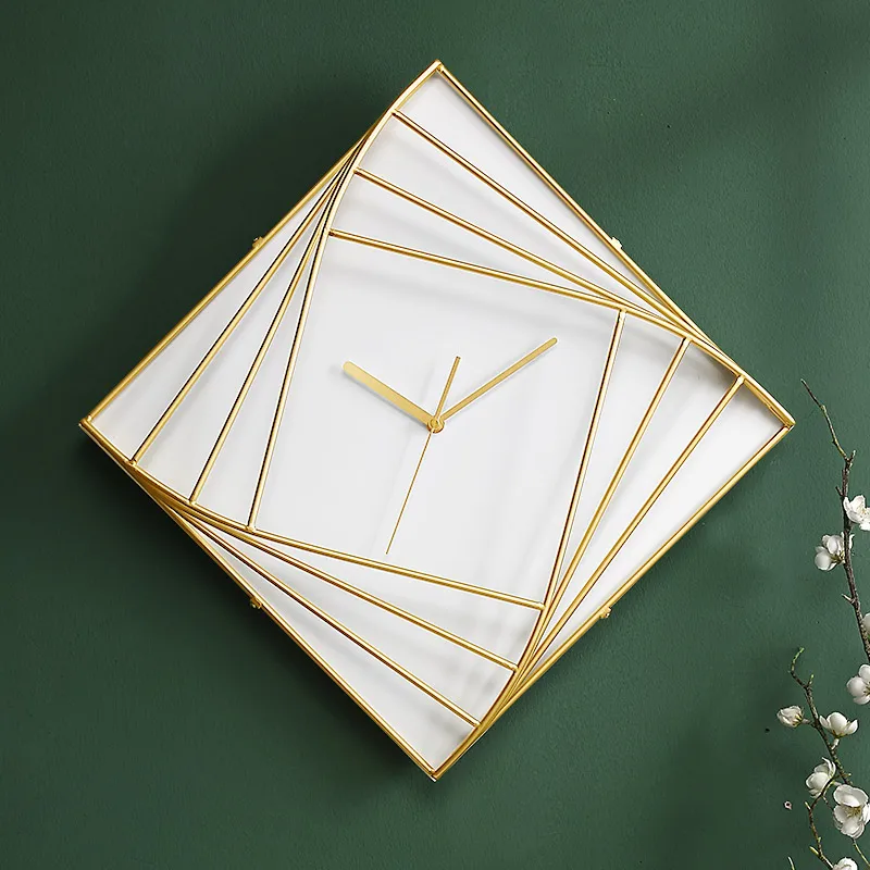 

Modern Wall Clock Gold Living Room Decoration Wall Watches Home Decor Creative Luxury Metal Kitchen Clock Nordic Undefined Gift