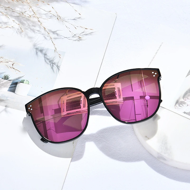 

Fashion Retro Oval Unisex Square Sunglasses Men Women Outdoor Plastic AC Big Frame Oversized Shades Goggles Female Rivet Glasses