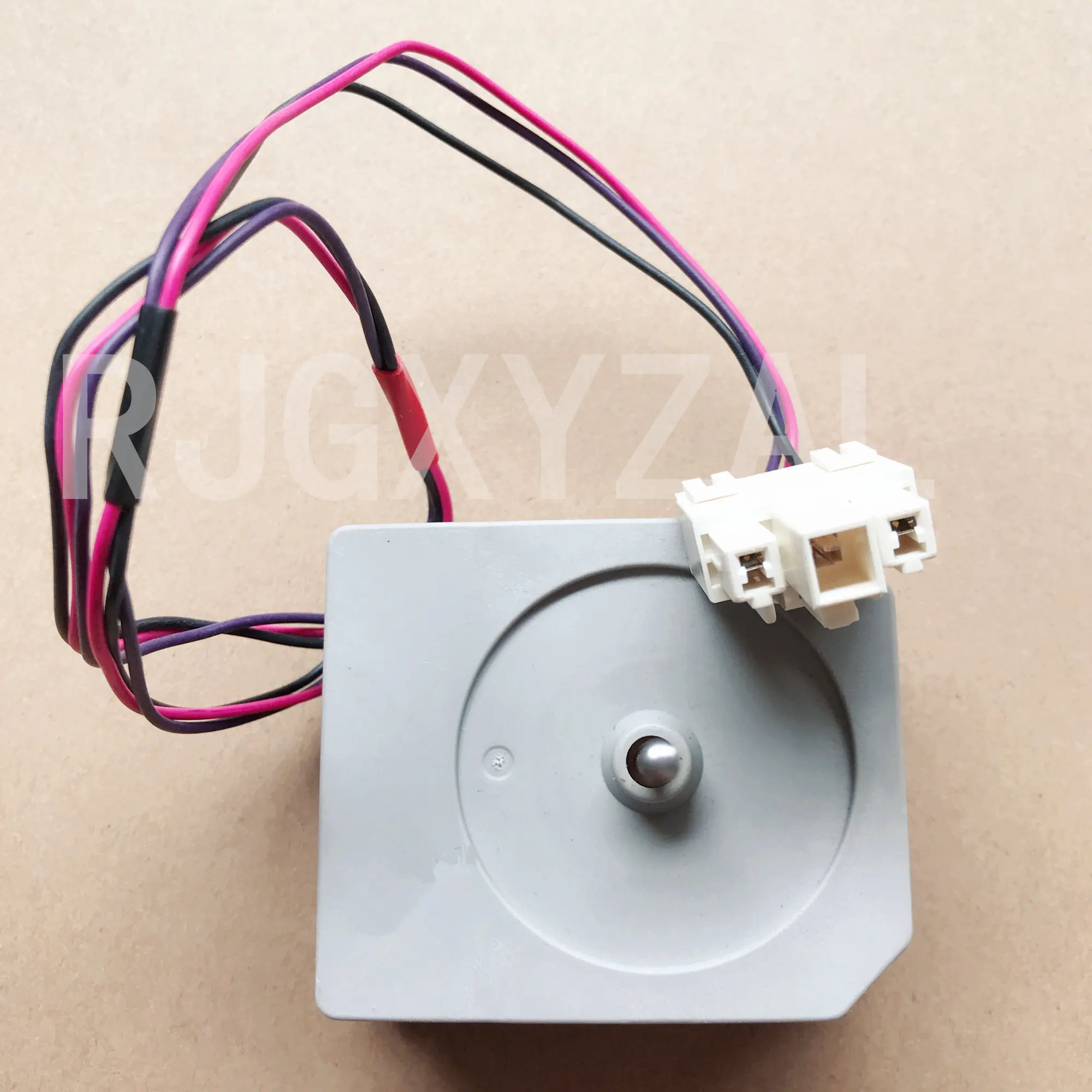 Двигатель для вентилятора TCL KBL-48ZWT05-1204 DC12V 4W 1450r/min CW W29-11 3059900028 1204B |