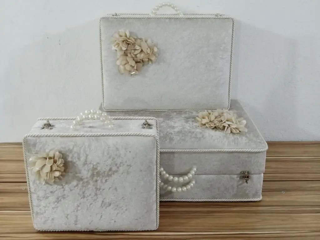 

Dowries With Pearls Bouquet 3 Pcs Dowry Bag Cappucino