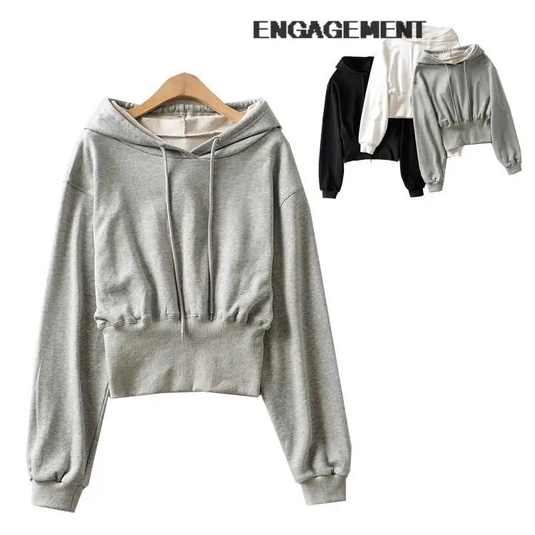 

Hoodies & Sweatshirts